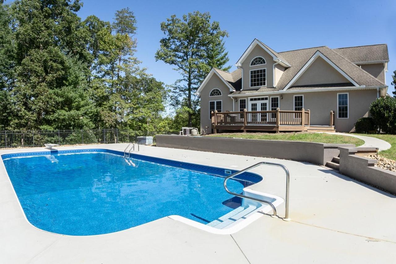 Luxurious House With Pool Near Asheville By Mighty Tree Properties Leicester Exteriér fotografie